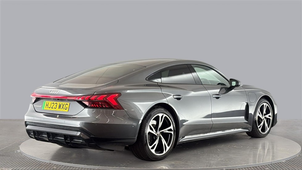 AUDI E-TRON GT Image 5