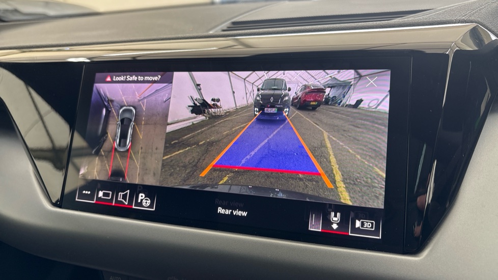 AUDI E-TRON GT reverse camera