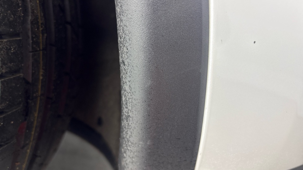 TESLA MODEL Y HATCHBACK Long Range RWD 5dr Auto