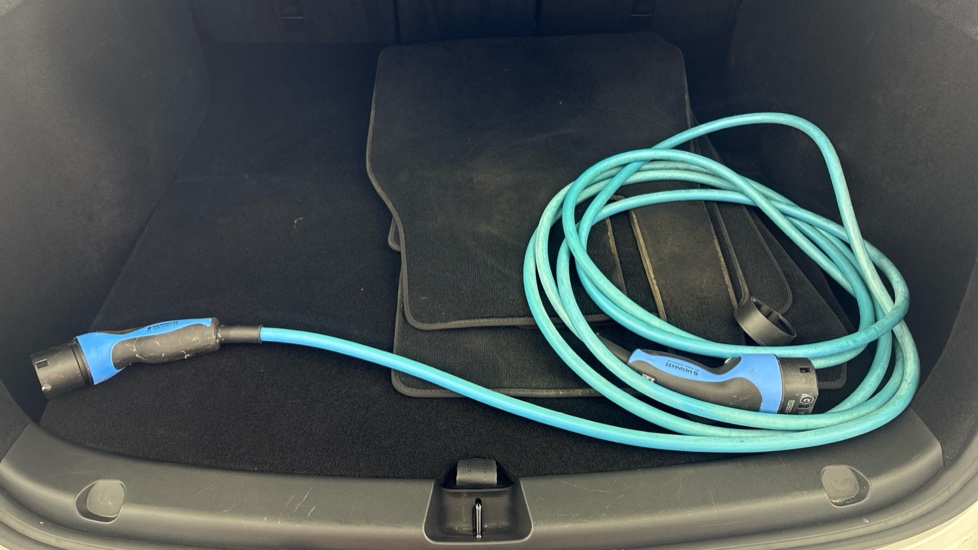TESLA MODEL Y HATCHBACK Long Range RWD 5dr Auto