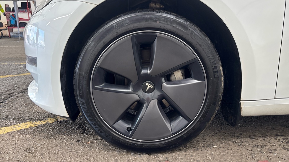 TESLA MODEL 3 SALOON Long Range RWD 4dr Auto