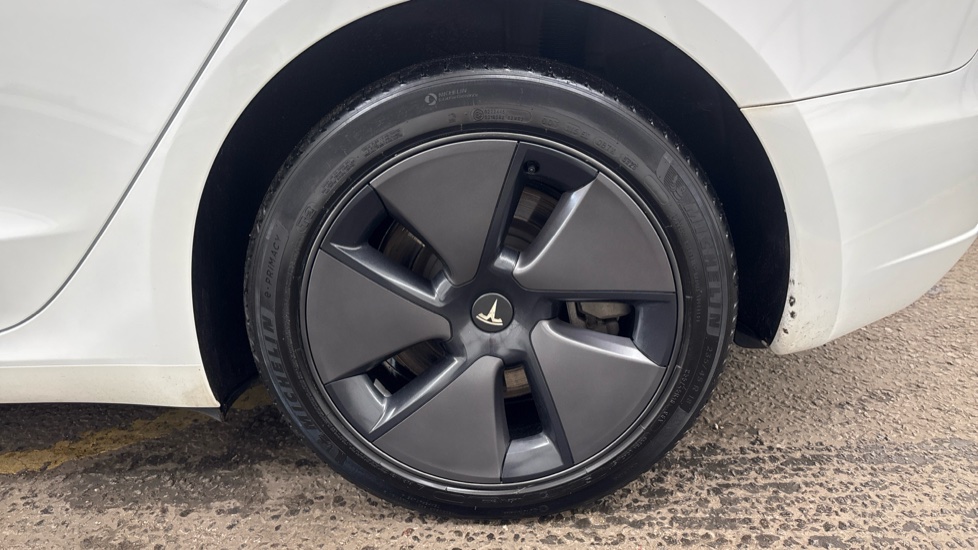 TESLA MODEL 3 SALOON Long Range RWD 4dr Auto