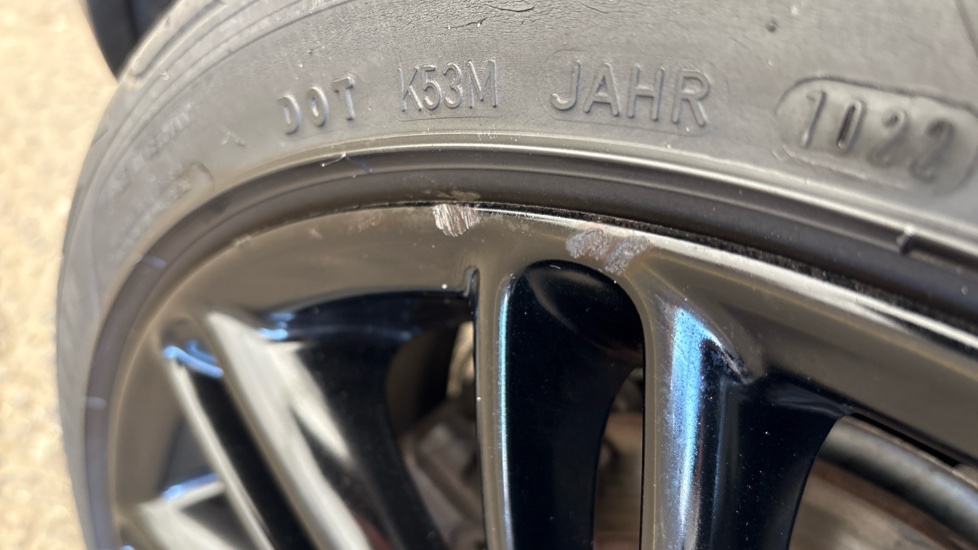 MINI HATCHBACK scratches and scuffs