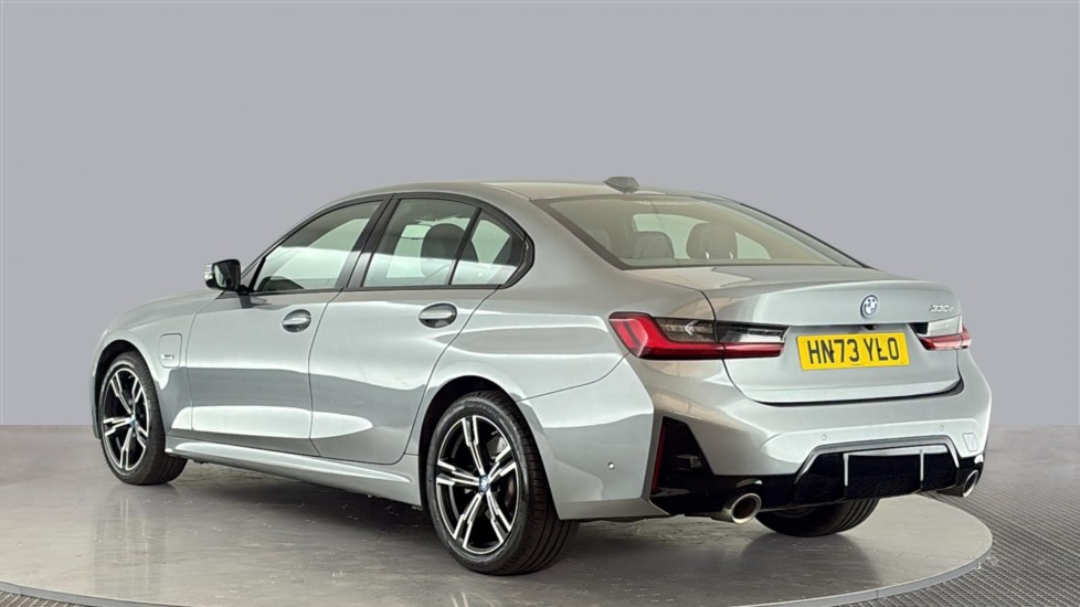 BMW 3 SERIES Image 3