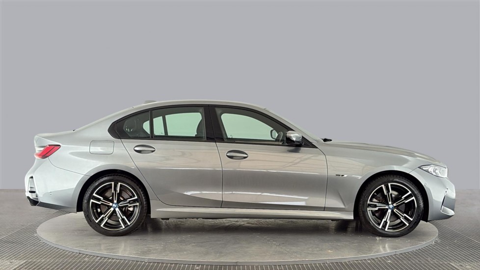 BMW 3 SERIES Image 6