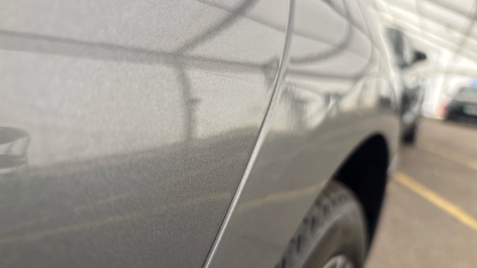 BMW 3 SERIES Dent
