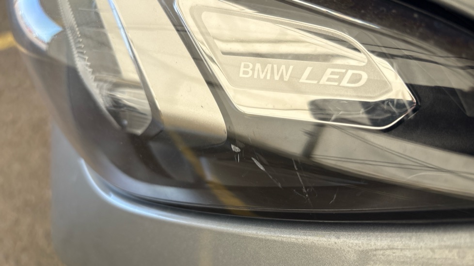BMW 3 SERIES Chips and scuff
