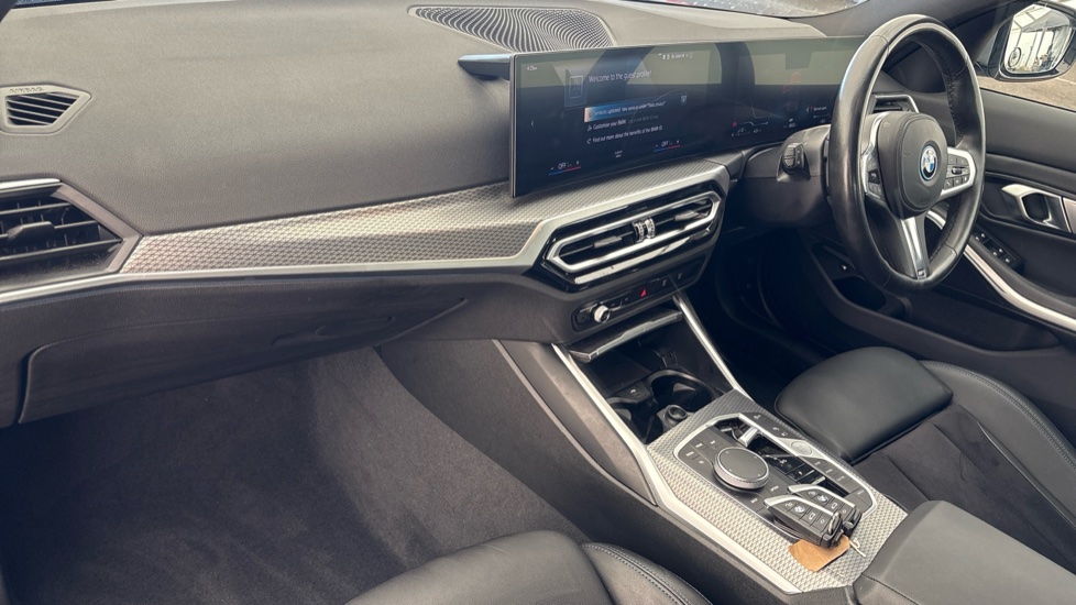 BMW 3 SERIES Image 10