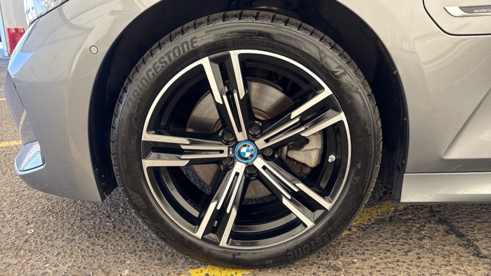 BMW 3 SERIES Image 17