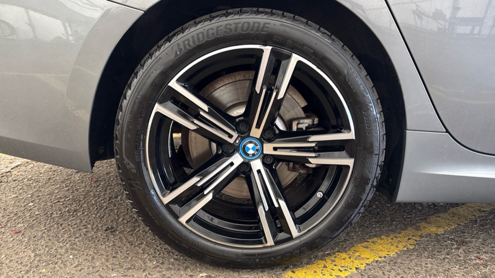 BMW 3 SERIES Image 19