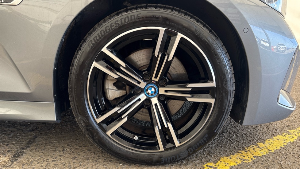 BMW 3 SERIES Image 20