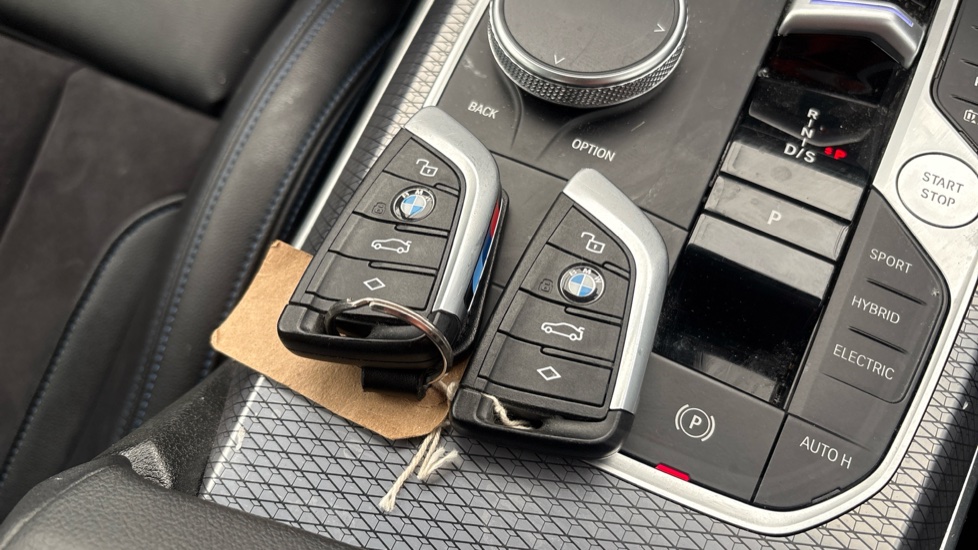BMW 3 SERIES 2 keys available