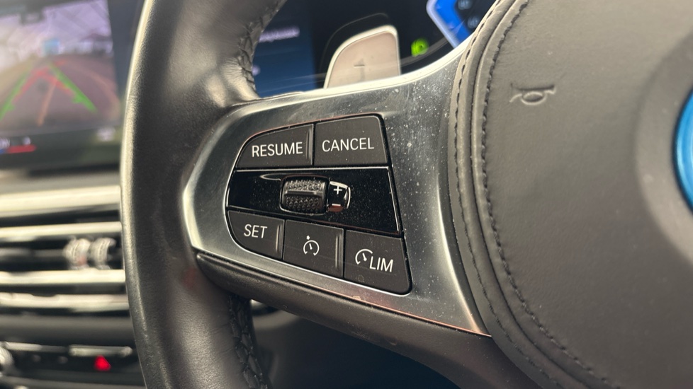 BMW 3 SERIES Cruise control