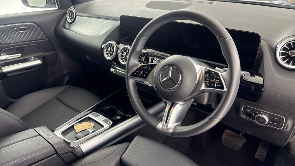 MERCEDES-BENZ EQA HATCHBACK EQA 250+ 140kW Sport Executive 70.5kWh 5dr Auto