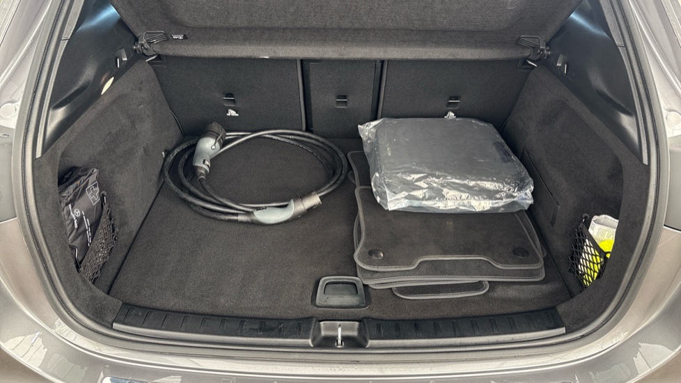 MERCEDES-BENZ EQA HATCHBACK EQA 250+ 140kW Sport Executive 70.5kWh 5dr Auto