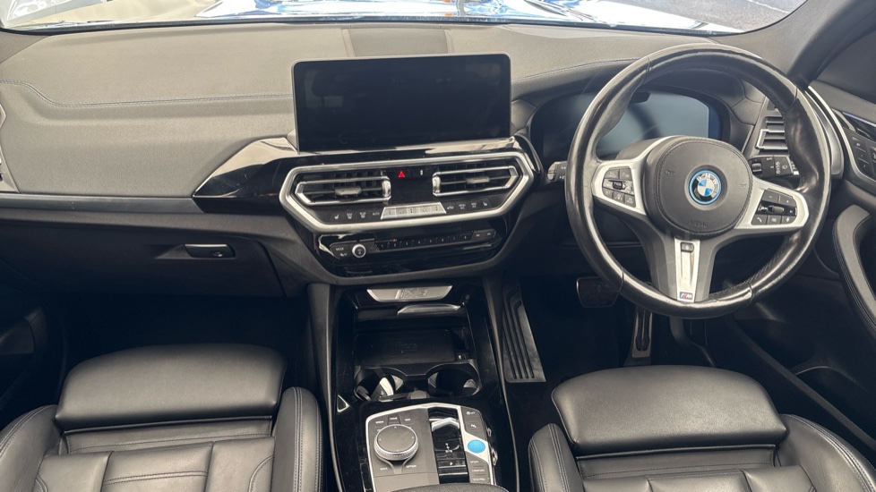 BMW iX3 Image 11