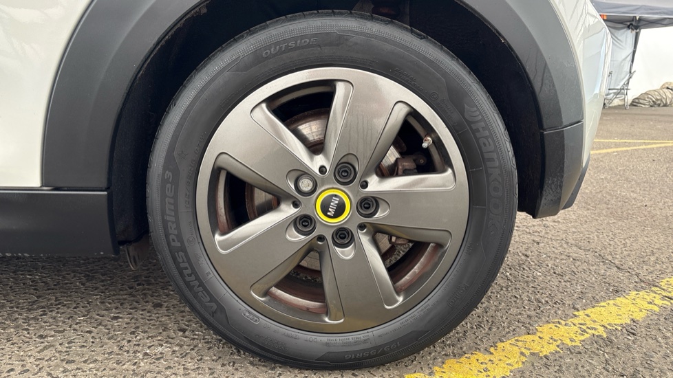 MINI HATCHBACK ELECTRIC 135kW Cooper S Level 1 33kWh 3dr Auto