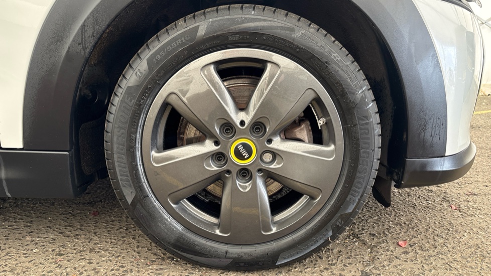 MINI HATCHBACK ELECTRIC 135kW Cooper S Level 1 33kWh 3dr Auto