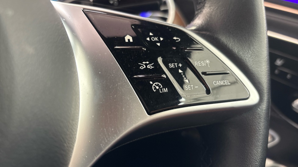 MERCEDES EQE cruise control