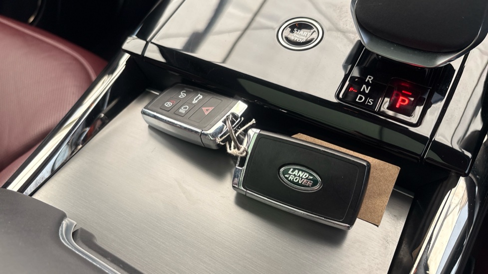 LAND ROVER RANGE ROVER SPORT 2 keys available