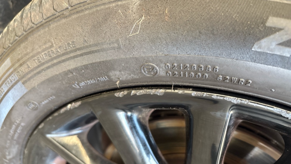 MINI HATCHBACK Scuff