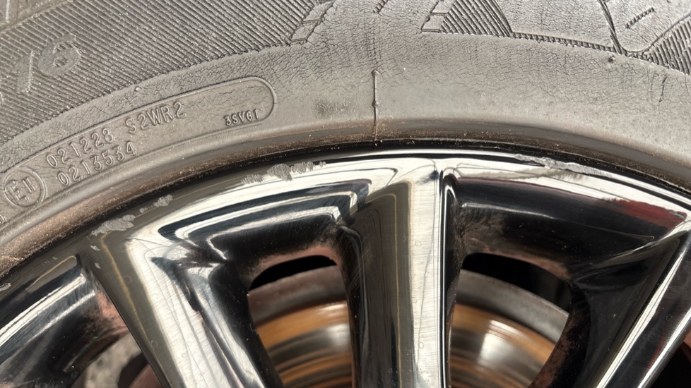 MINI HATCHBACK Scuff