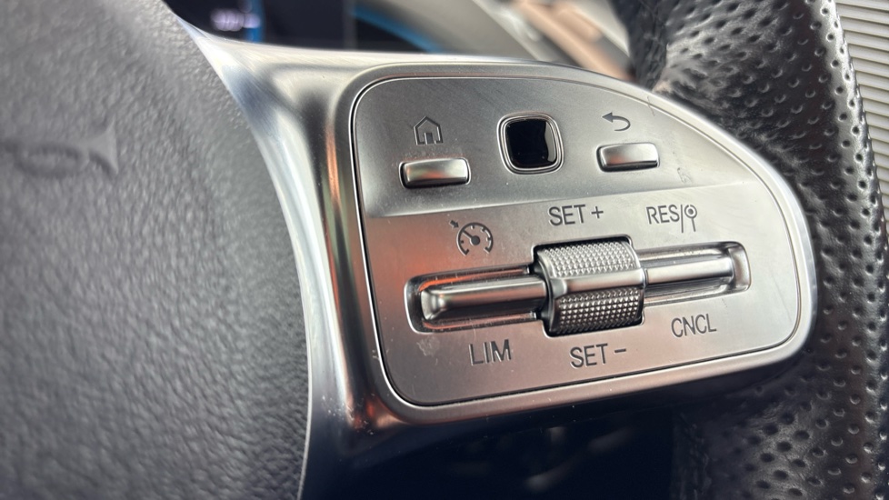 MERCEDES EQC cruise control