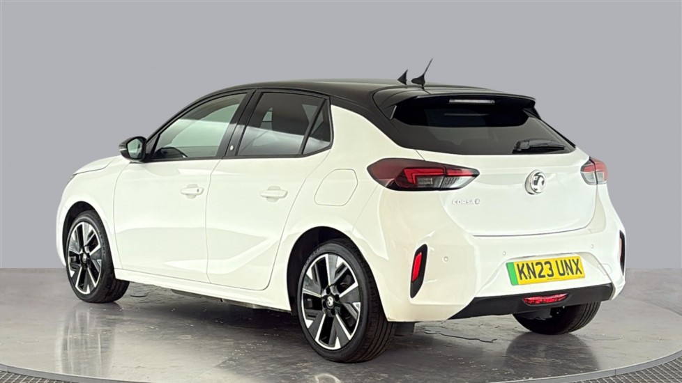 VAUXHALL CORSA Image 3