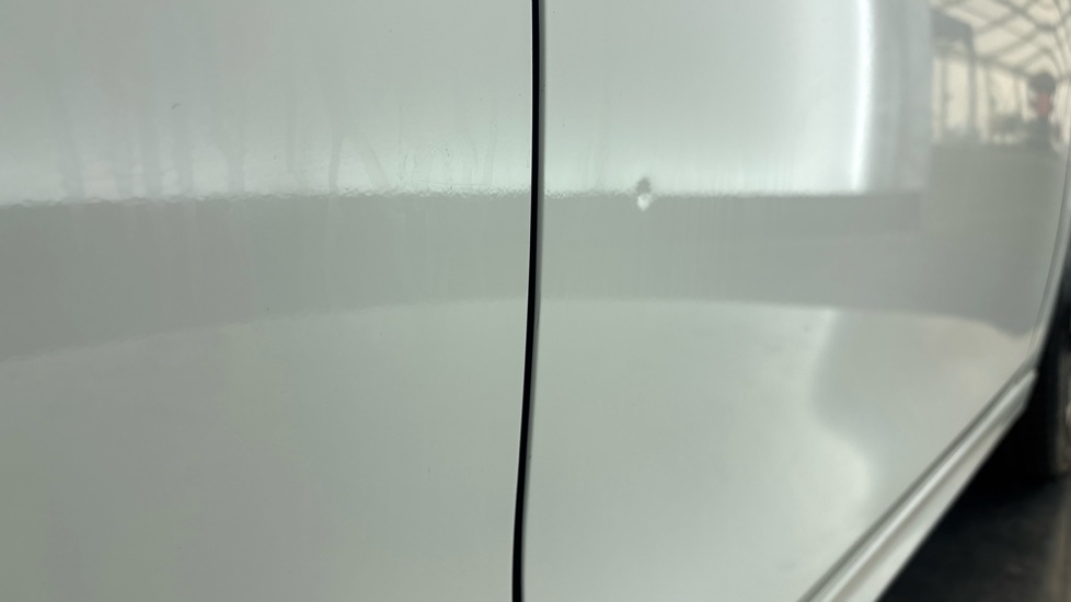 VAUXHALL CORSA dent