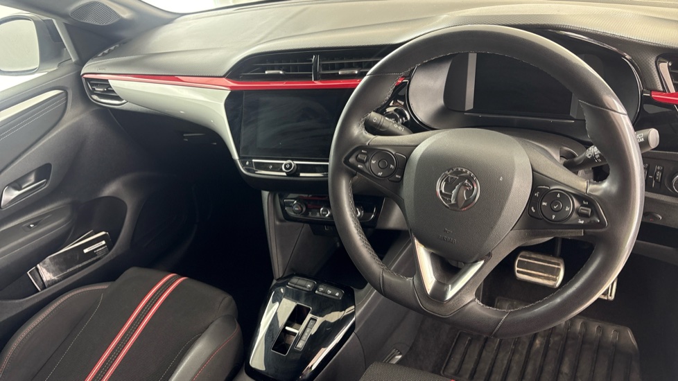 VAUXHALL CORSA Image 9