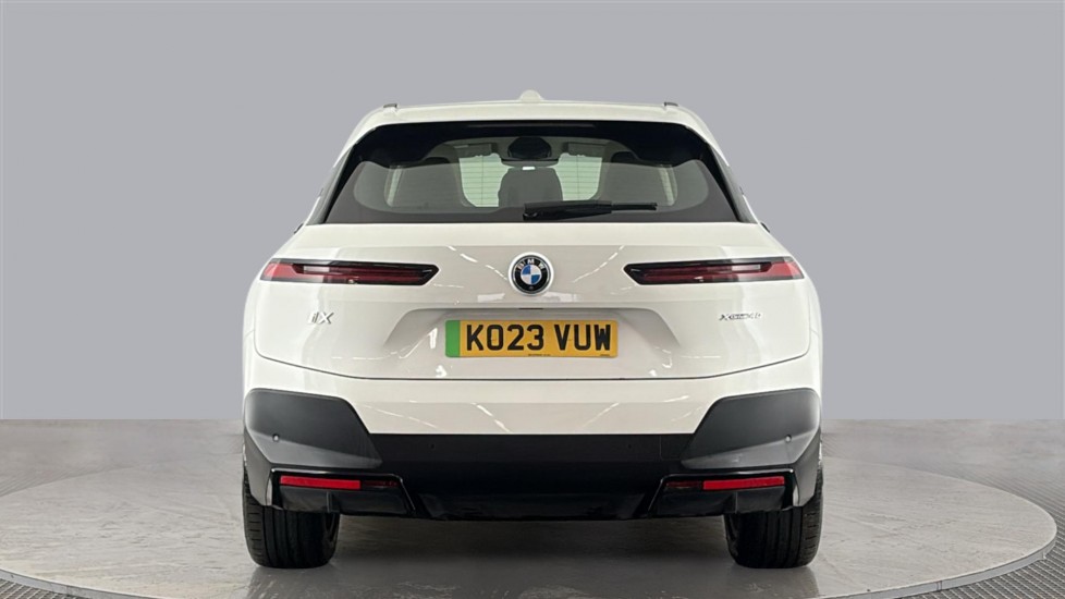 BMW iX Image 4
