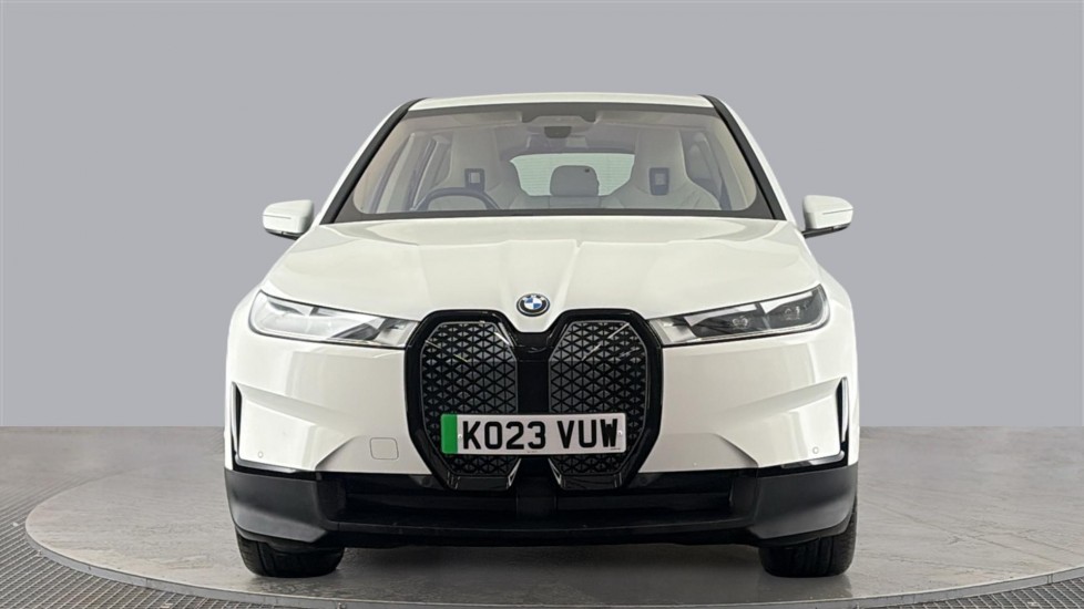 BMW iX Image 8