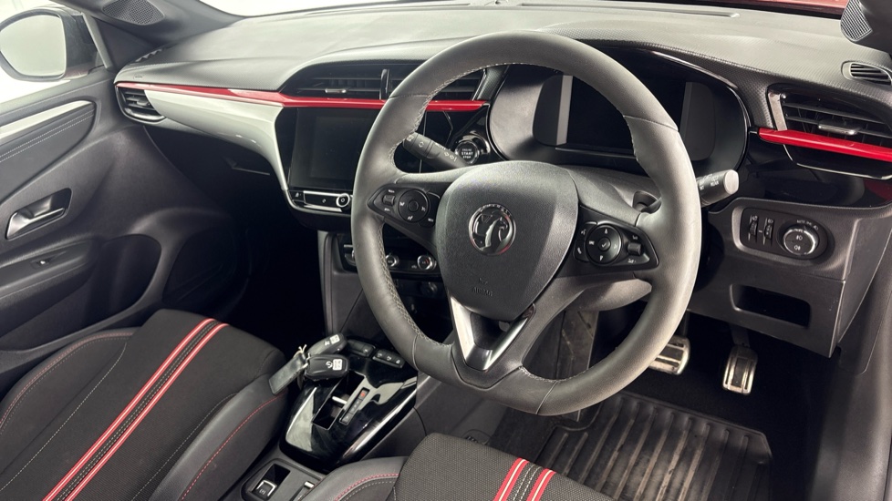 VAUXHALL CORSA Image 9