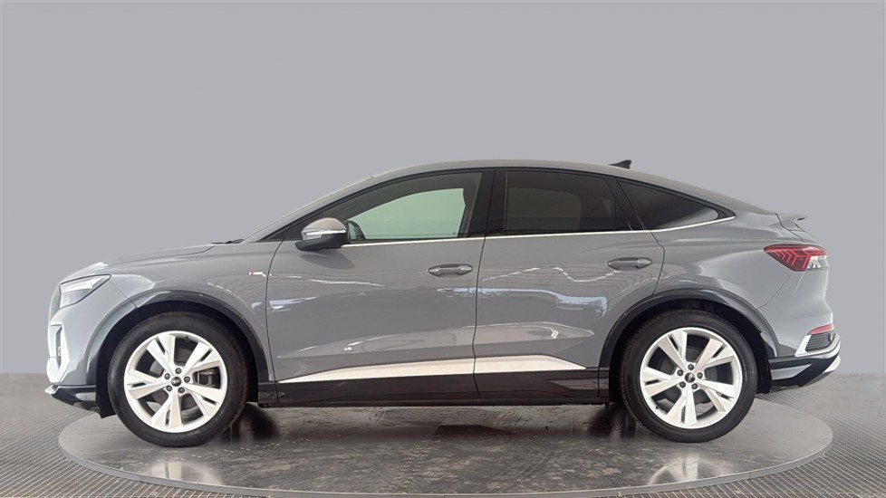 AUDI Q4 Image 2