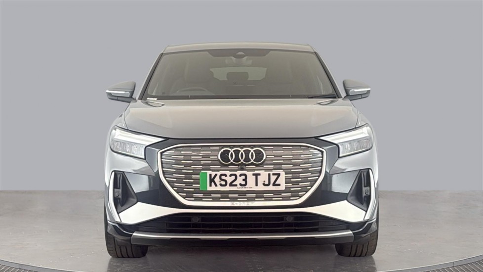 AUDI Q4 Image 8