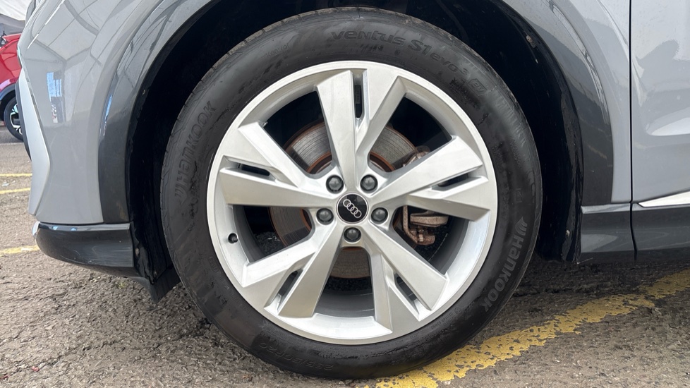 AUDI Q4 Image 17