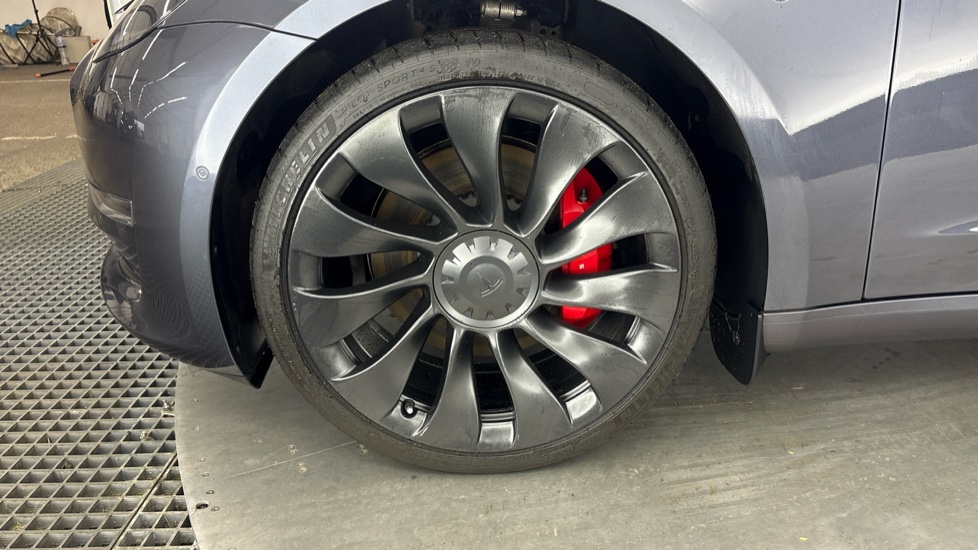 TESLA MODEL 3 SALOON Performance AWD 4dr [Performance Upgrade] Auto