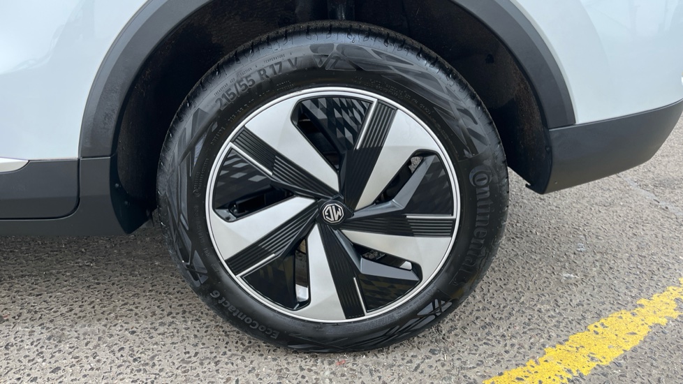 MG ZS Image 18