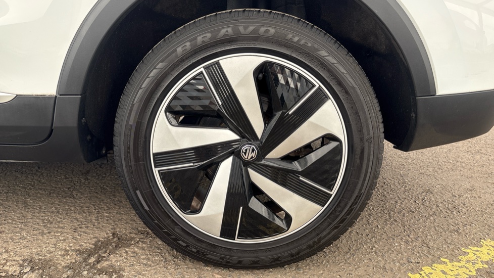 MG MOTOR UK ZS ELECTRIC HATCHBACK 115kW Trophy EV Long Range 73kWh 5dr Auto