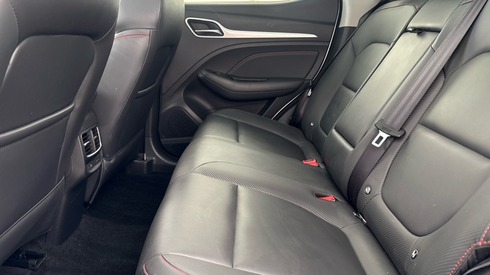 MG ZS Image 14