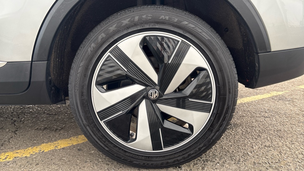 MG ZS Image 18