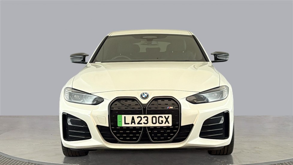BMW I4 Image 8