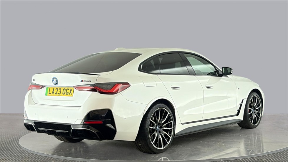BMW I4 Image 5