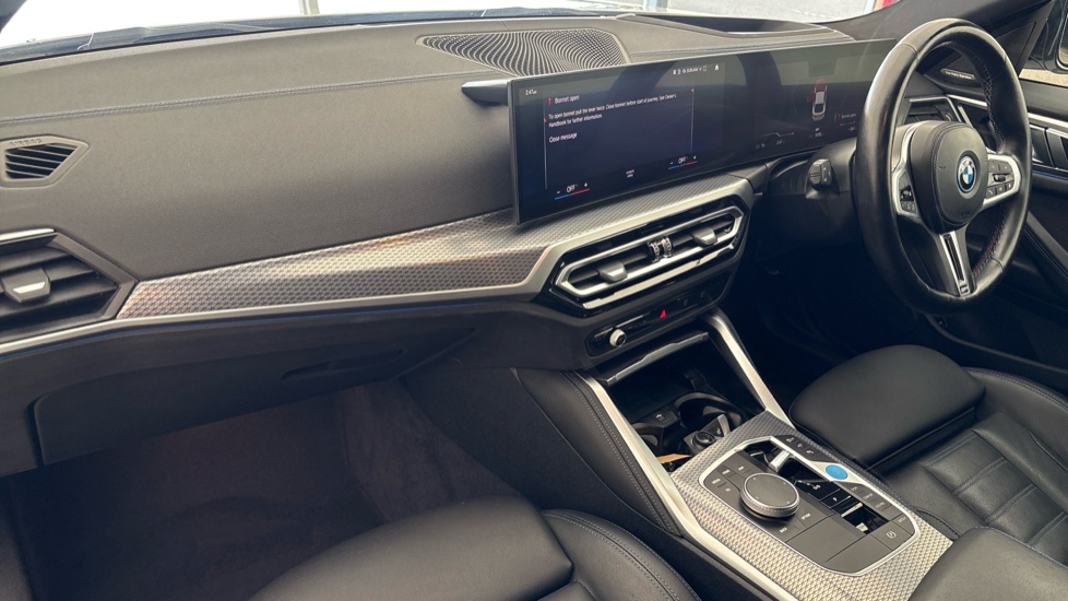 BMW I4 Image 10