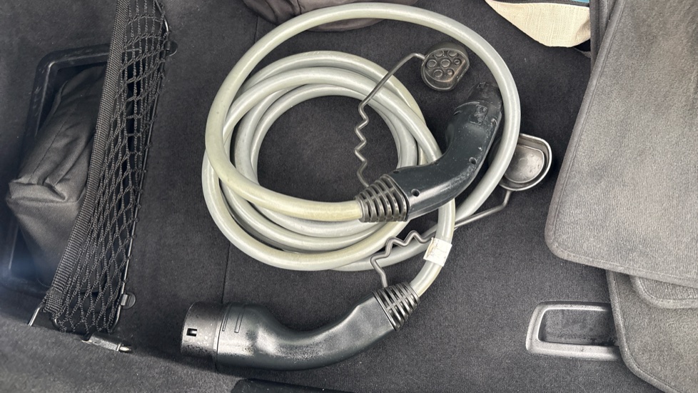 BMW I4 Image 22