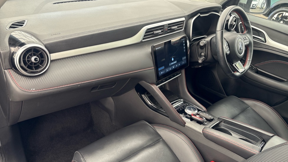 MG ZS Image 10