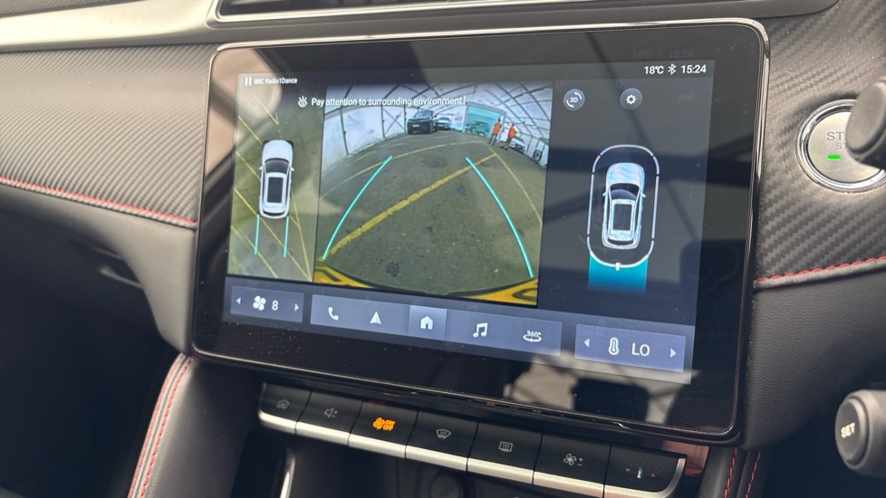 MG ZS reverse camera