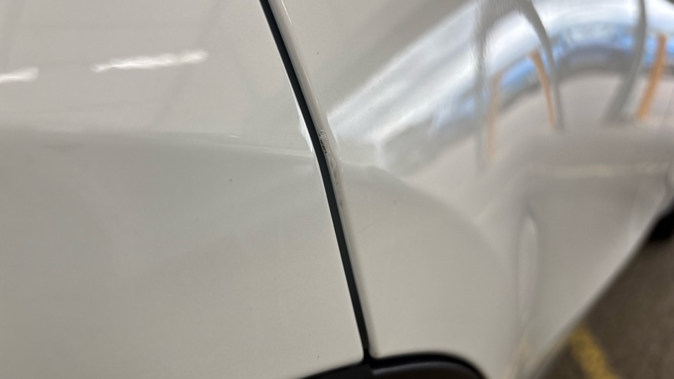 TESLA MODEL Y HATCHBACK Long Range AWD 5dr Auto
