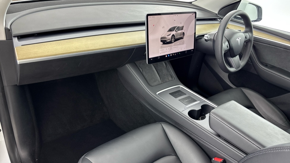 TESLA MODEL Y Image 10