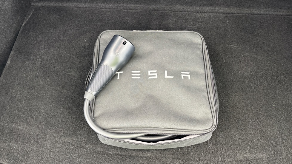 TESLA MODEL Y HATCHBACK Long Range AWD 5dr Auto